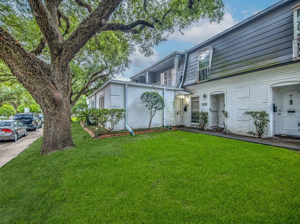 7841 Rue Saint Cyr Street 45, Houston TX 77074