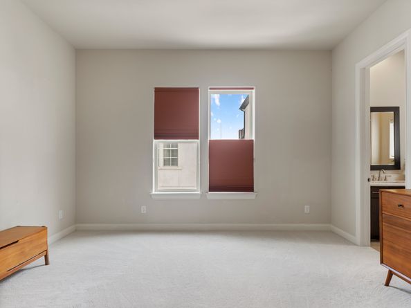 2032 S Fannin Station S, Houston TX 77045