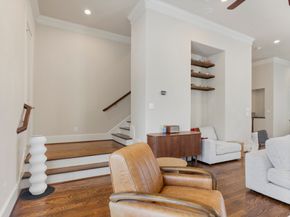 2032 S Fannin Station S, Houston TX 77045