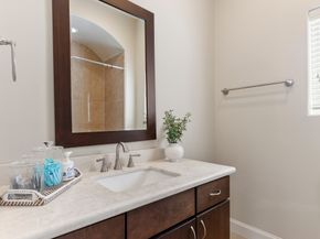 2032 S Fannin Station S, Houston TX 77045