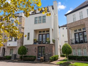 2032 S Fannin Station S, Houston TX 77045