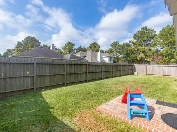 11818 Rainbow Bridge Lane, Humble TX 77346