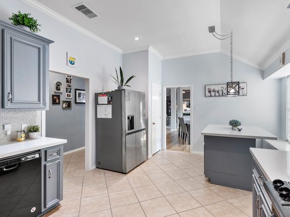 11818 Rainbow Bridge Lane, Humble TX 77346