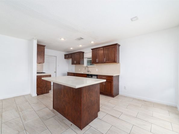 10907 Sageleaf Lane, Houston TX 77089
