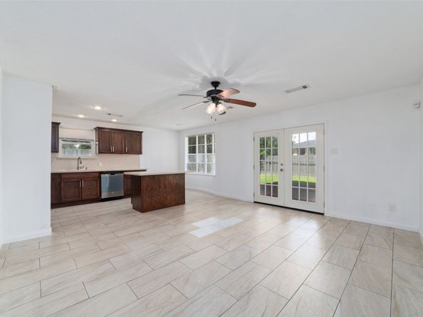 10907 Sageleaf Lane, Houston TX 77089