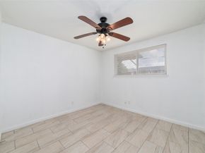 10907 Sageleaf Lane, Houston TX 77089
