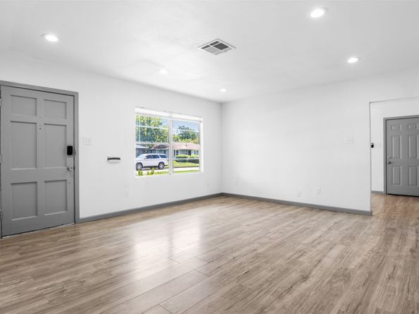 3719 Zephyr Street, Houston TX 77021