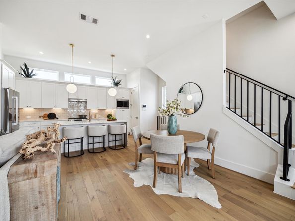 2220 Dennis Street, Houston TX 77004