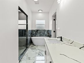2202 Hoskins Drive, Houston TX 77080