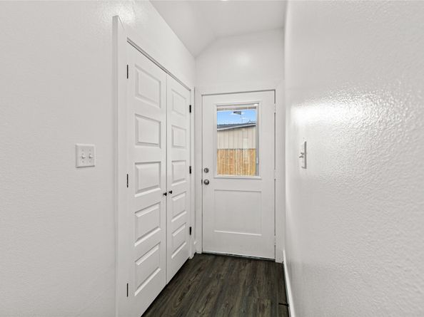 2202 Hoskins Drive, Houston TX 77080