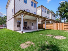 2202 Hoskins Drive, Houston TX 77080