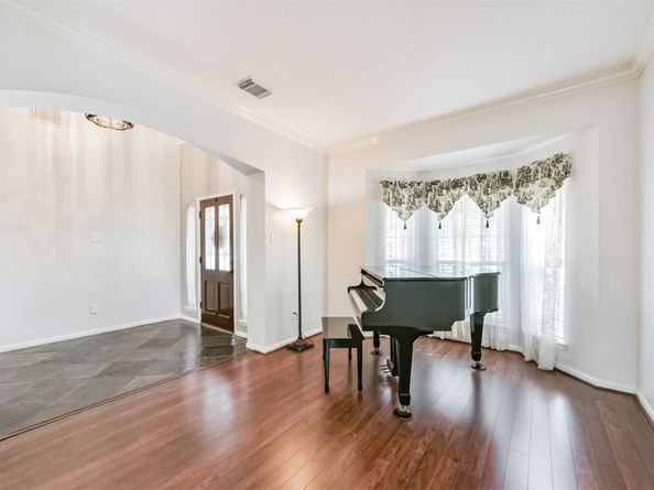 12902 Chalfield Circle, Houston TX 77044