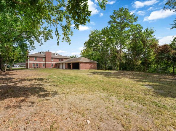 8438 Darlington Drive, Houston TX 77028
