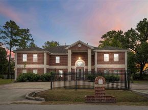 8438 Darlington Drive, Houston TX 77028
