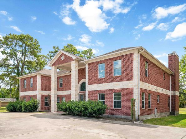 8438 Darlington Drive, Houston TX 77028