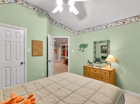10 Clarewood Court, The Woodlands TX 77385