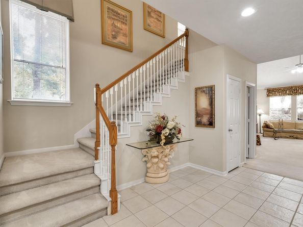 10 Clarewood Court, The Woodlands TX 77385