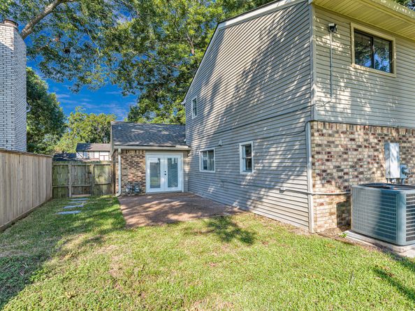 1306 Briarmead Drive, Richmond TX 77406