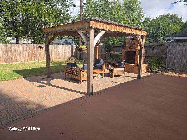 4862 Creekbend Drive, Houston TX 77035