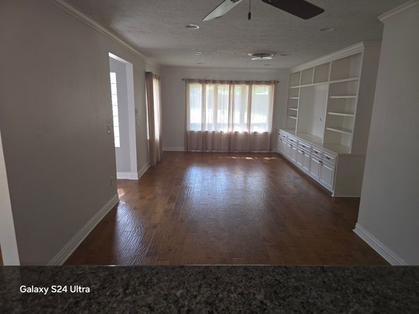4862 Creekbend Drive, Houston TX 77035