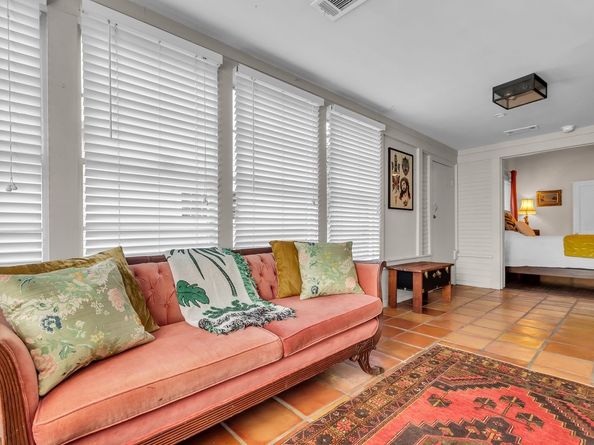 2608 Hopkins Street, Houston TX 77006