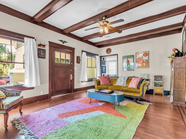 2608 Hopkins Street, Houston TX 77006