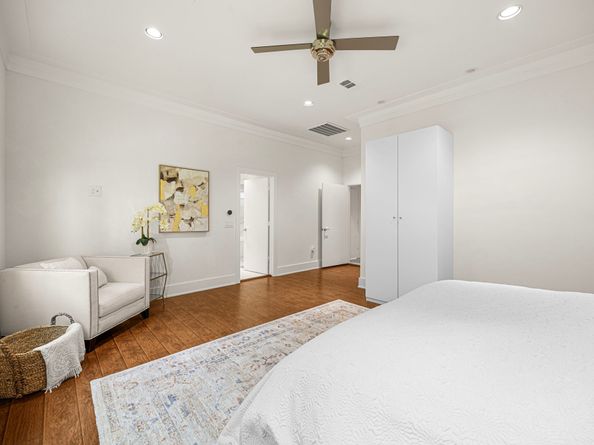 405 Welch Street, Houston TX 77006