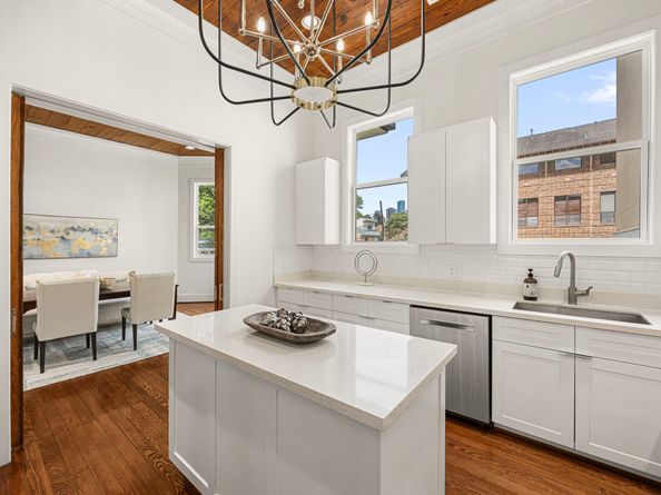 405 Welch Street, Houston TX 77006