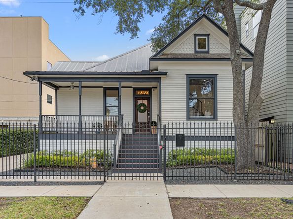 405 Welch Street, Houston TX 77006