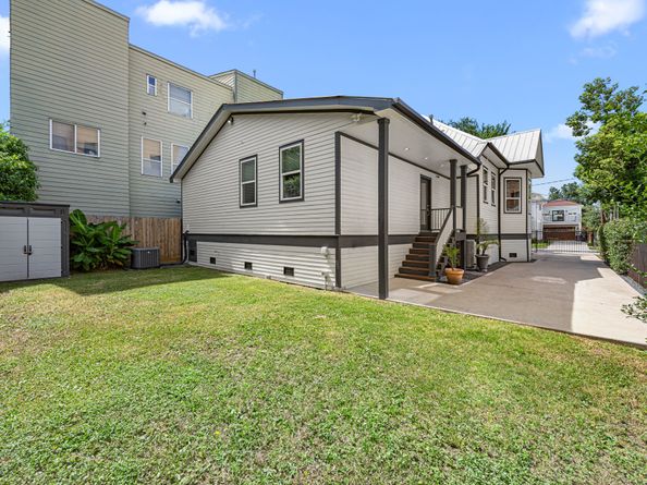 405 Welch Street, Houston TX 77006