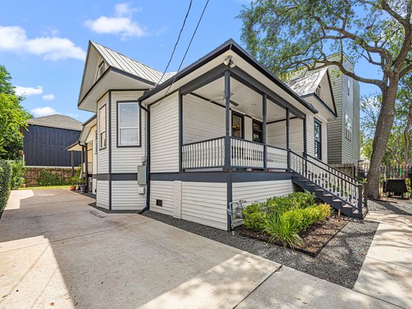 405 Welch Street, Houston TX 77006