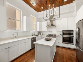 405 Welch Street, Houston TX 77006