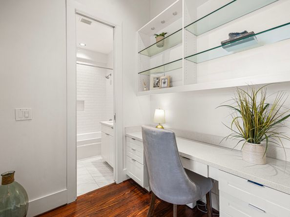 405 Welch Street, Houston TX 77006