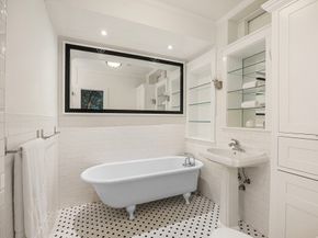 405 Welch Street, Houston TX 77006