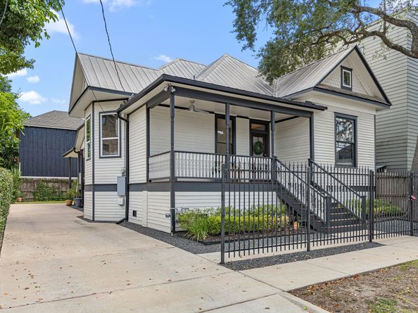 405 Welch Street, Houston TX 77006