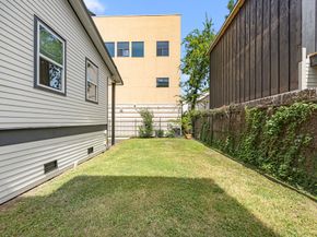 405 Welch Street, Houston TX 77006