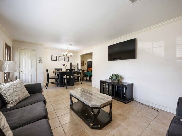 7337 Howton Street, Houston TX 77028