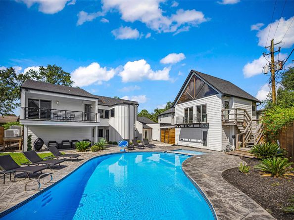 5122 Glenmeadow Drive, Houston TX 77096