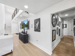 5122 Glenmeadow Drive, Houston TX 77096