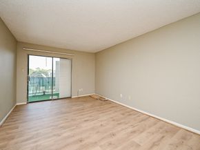2826 S Bartell Drive 37, Houston TX 77054