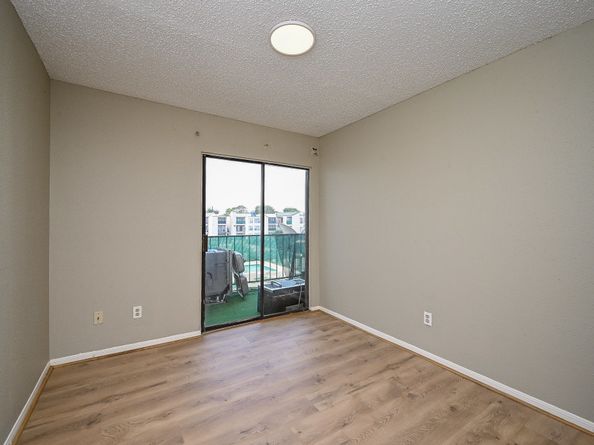 2826 S Bartell Drive 37, Houston TX 77054