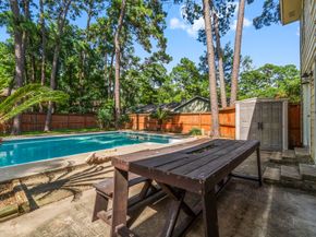 6 Fairmeade Bend Drive, The Woodlands TX 77381