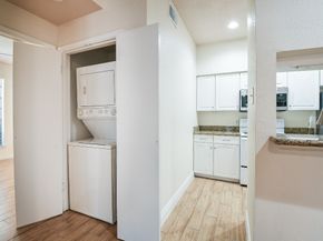 2121 El Paseo Street 1805, Houston TX 77054