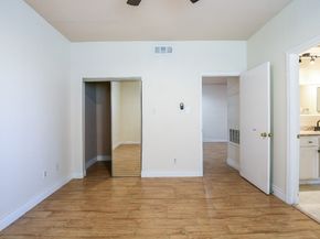 2121 El Paseo Street 1805, Houston TX 77054