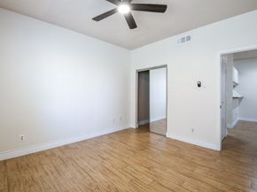 2121 El Paseo Street 1805, Houston TX 77054