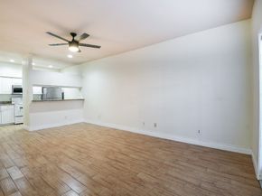 2121 El Paseo Street 1805, Houston TX 77054
