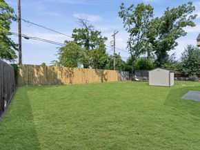 1818 Nina Lee Lane, Houston TX 77018