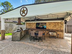 35 Outervale Place, The Woodlands TX 77381