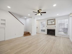 5807 Beverlyhill Street 23, Houston TX 77057