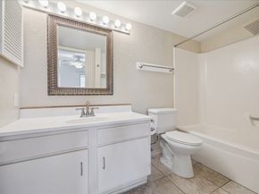 5807 Beverlyhill Street 23, Houston TX 77057